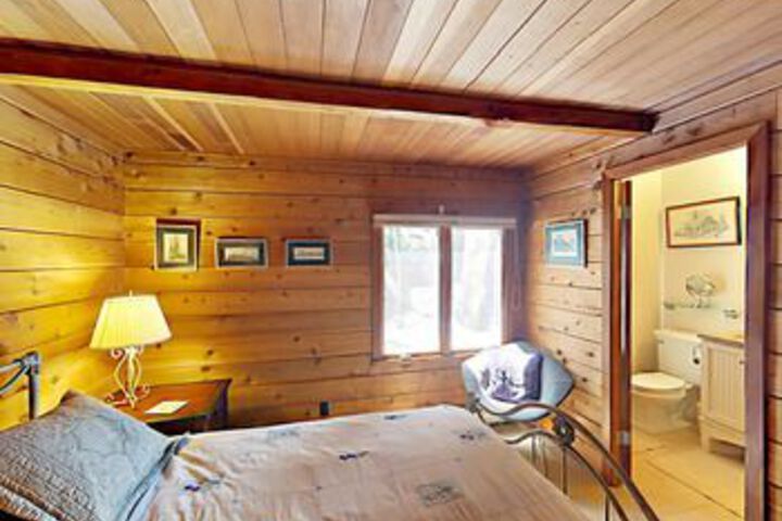 Room 8 of 24