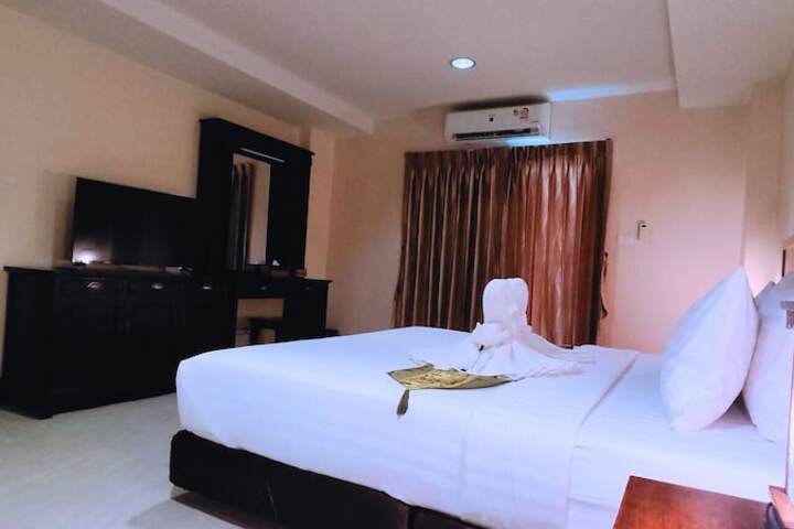 Room 16 of 48