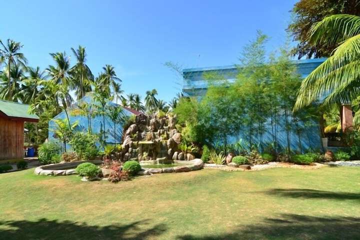 Hotel Entry