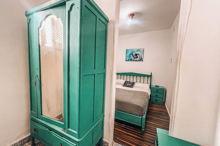 Room 18 of 73