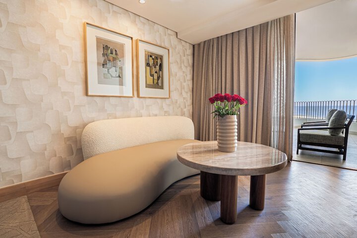 Room 15 of 86