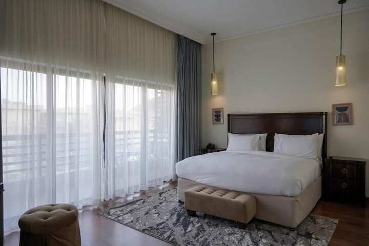 Room 6 of 58