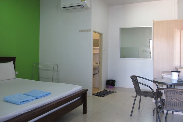 Room 7 of 38