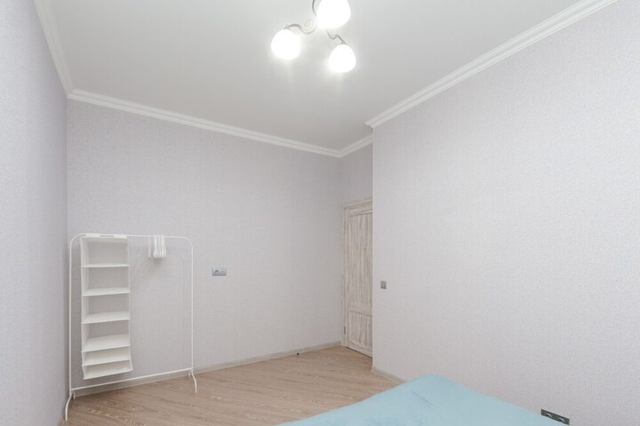 Room 21 of 42