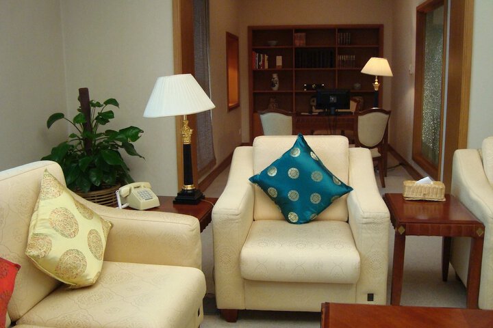 Room 18 of 38