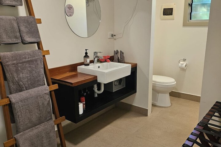 Room 15 of 27