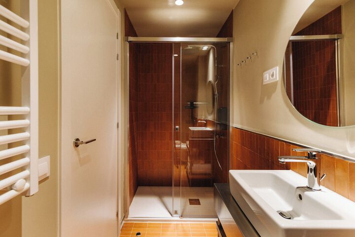 Room 48 of 58
