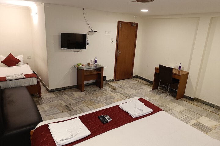 Room 49 of 93