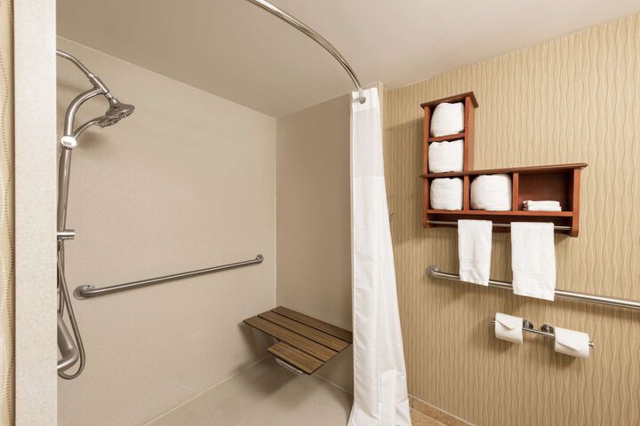 Room 18 of 29