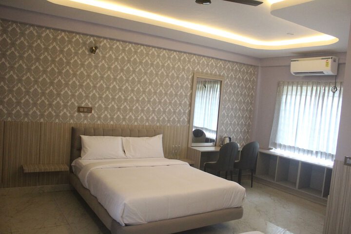 Room 8 of 20
