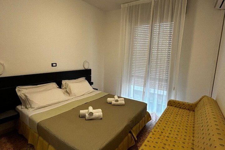 Room 7 of 23