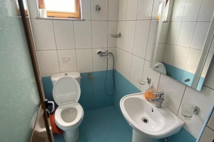 Room 18 of 24