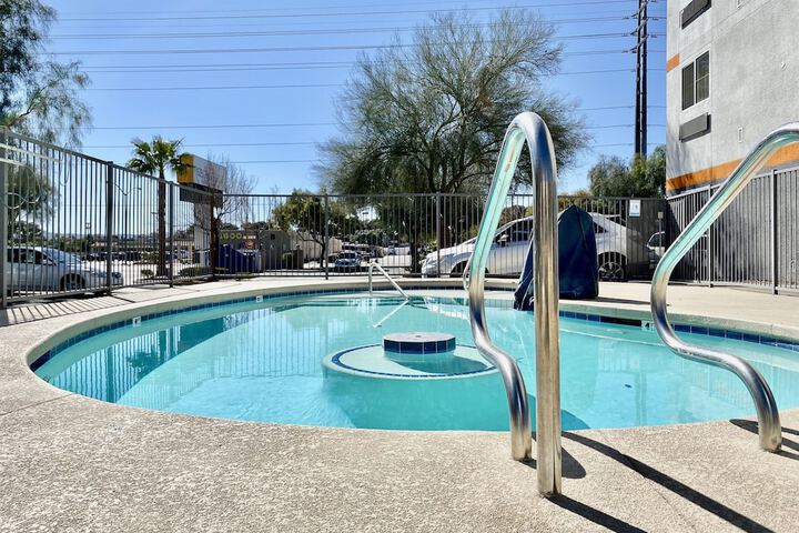 Pool 14 of 17
