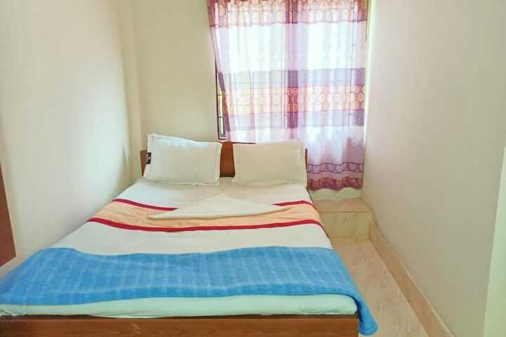 Room 7 of 11