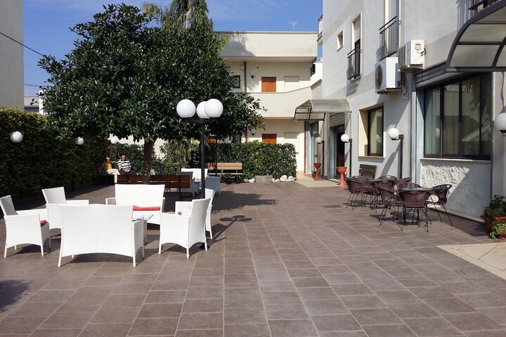 Hotel 63 of 63