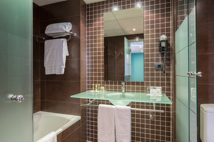 Clean Restrooms