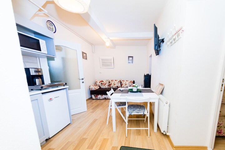 Room 54 of 107