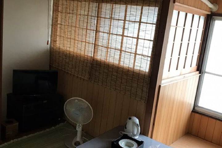 Room 7 of 20