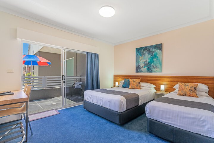 Room 14 of 93