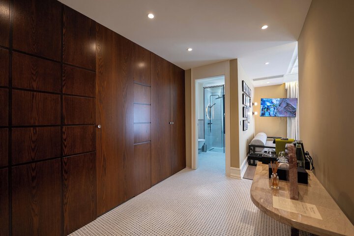 Hotel Interior 117 of 128