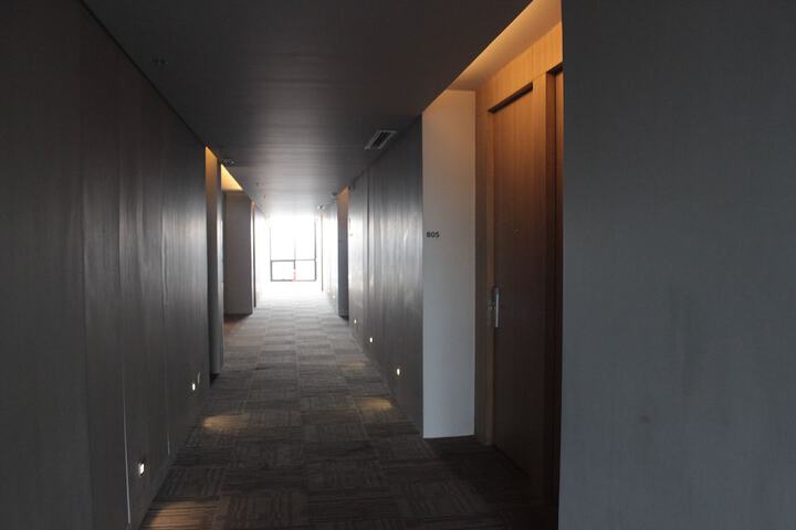 Ballroom/Hall 43 of 51