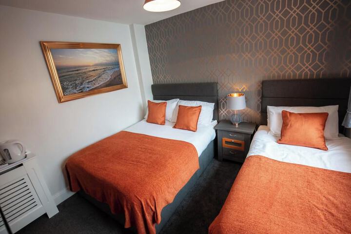 Room 3 of 42