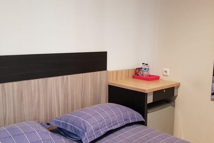 Room 11 of 39