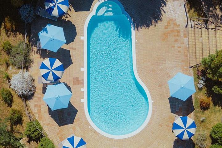 Pool 139 of 300