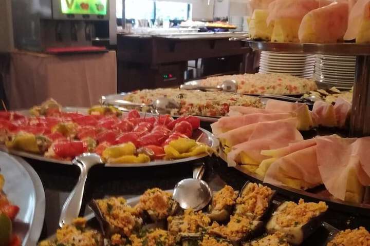 Dining Photos