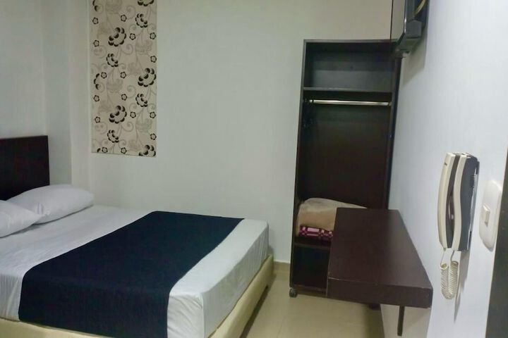 Room 68 of 91