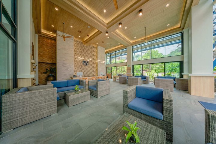 Guest Lobby