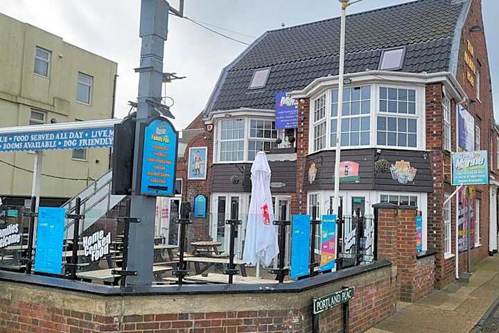 Marine hotel