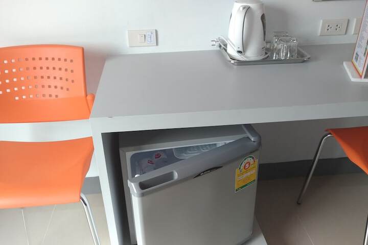 Room 5 of 37