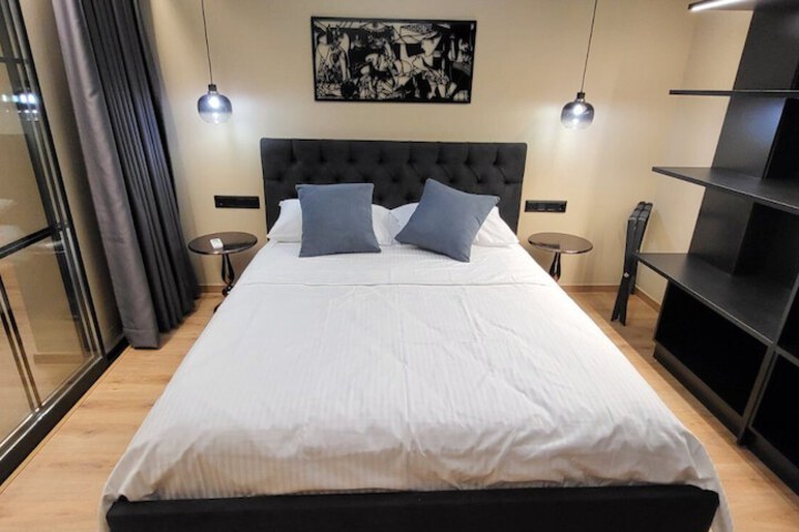 Room 15 of 43