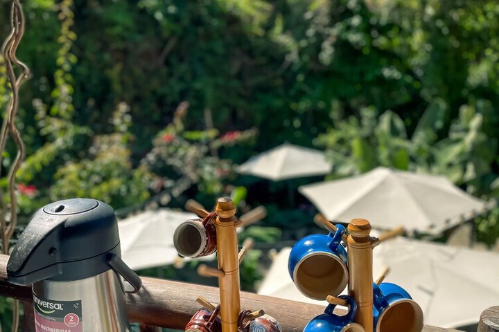 Breakfast/Coffee Service 80 of 121