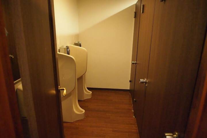 Room 19 of 34