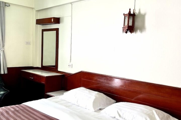 Room 11 of 54