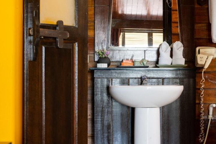 Clean Restrooms