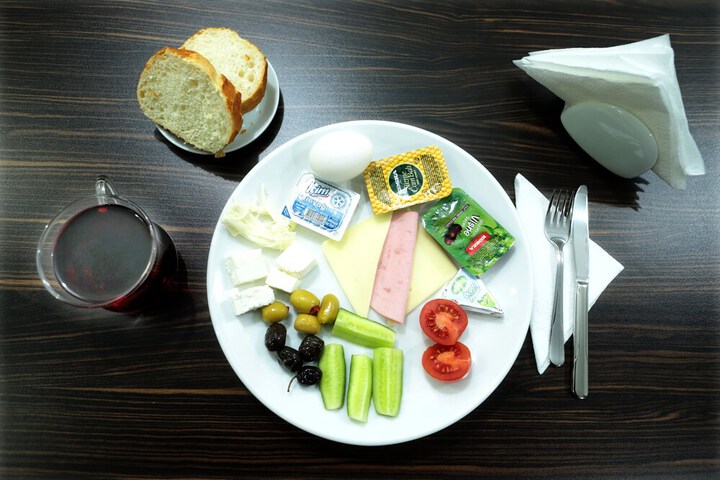 Breakfast/Coffee Service 81 of 88
