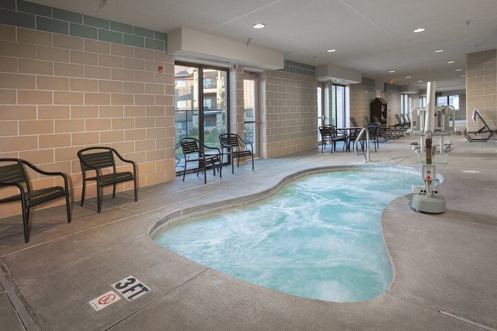 Hotel with Pool