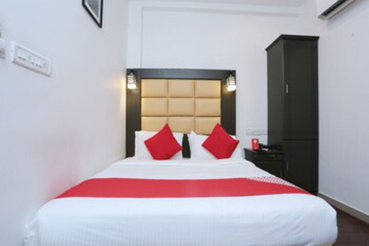Room 25 of 25