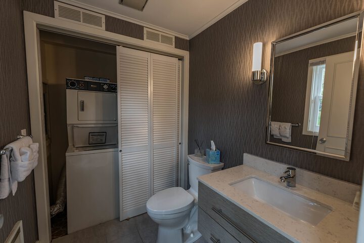 2 Queen Beds Ground Floor Main Building (9 of 17)