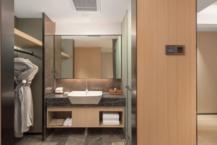 Room 29 of 31