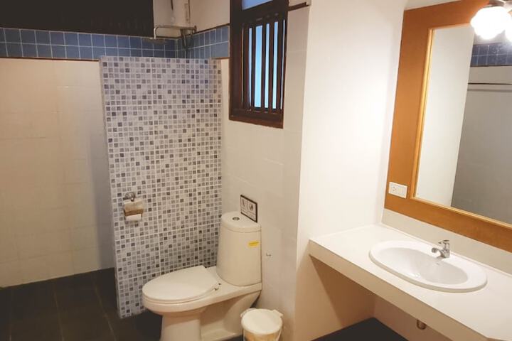 Room 62 of 142
