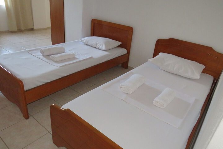 Room 9 of 45