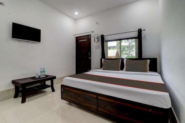 Hotel O Tapovan Rise cottages and cafe