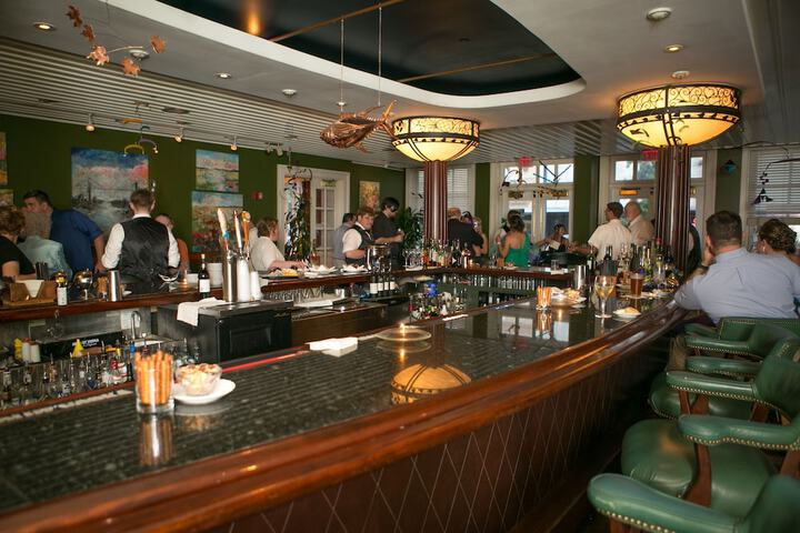 Sports bar