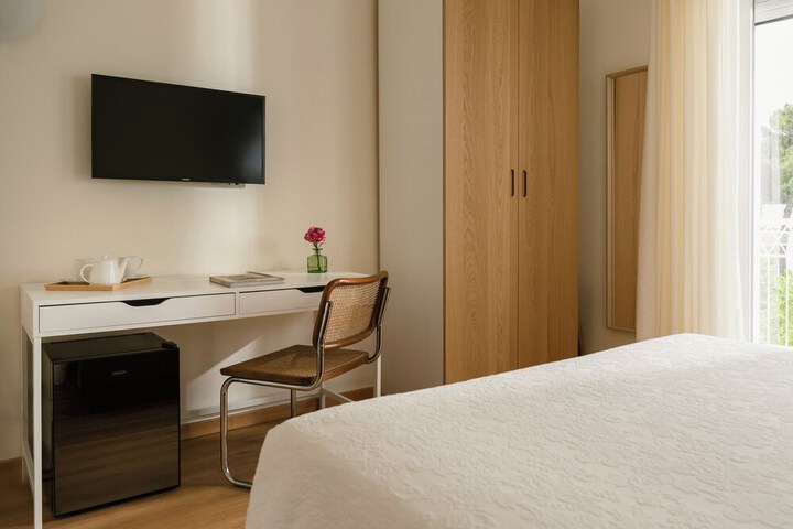 Room 49 of 105