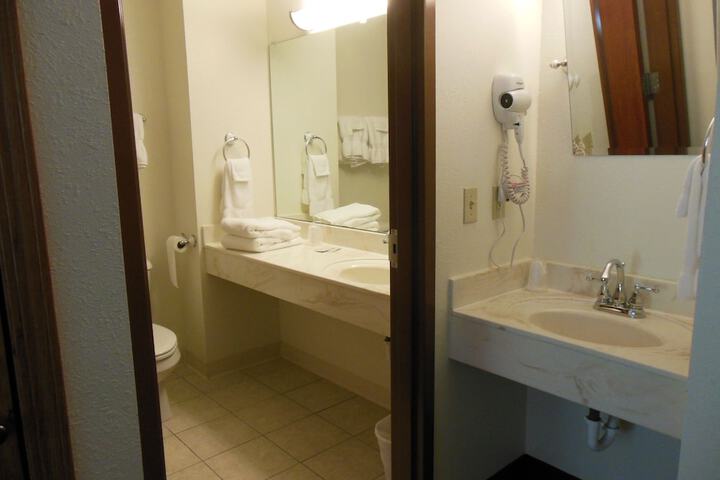 Room 7 of 13