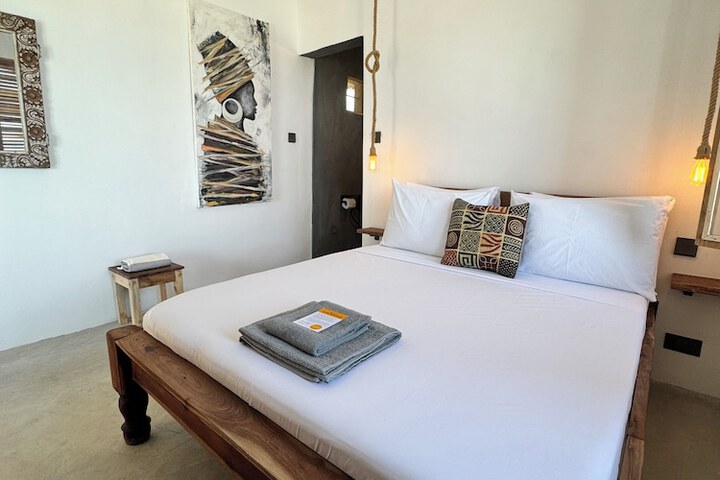 Room 12 of 61